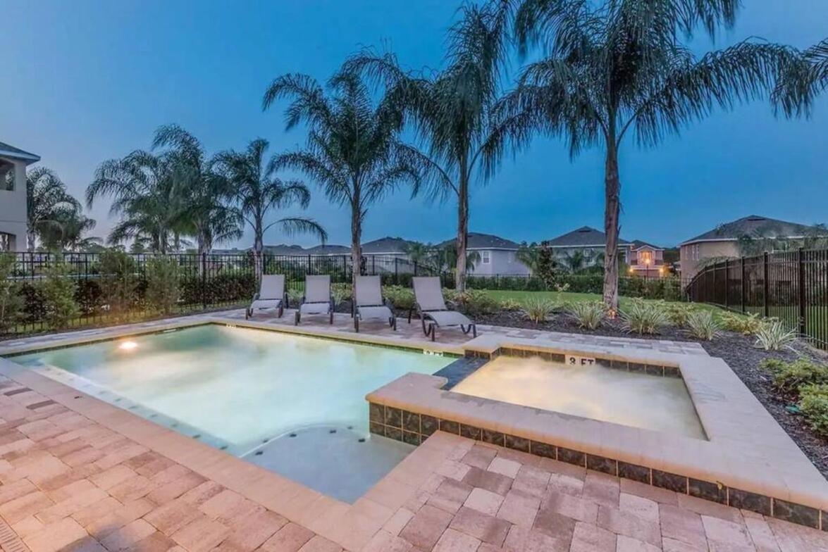 Gorgeous Home W Game Room Heated Pool Spa Orlando Exterior foto