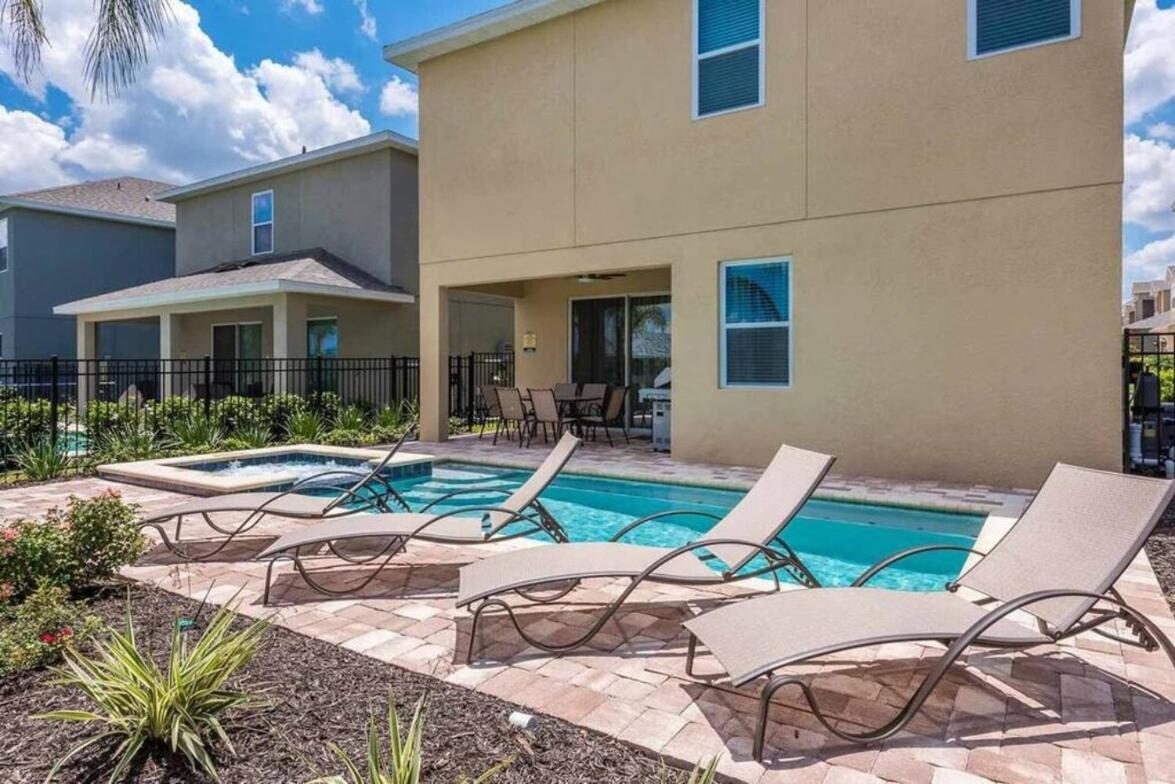 Gorgeous Home W Game Room Heated Pool Spa Orlando Exterior foto