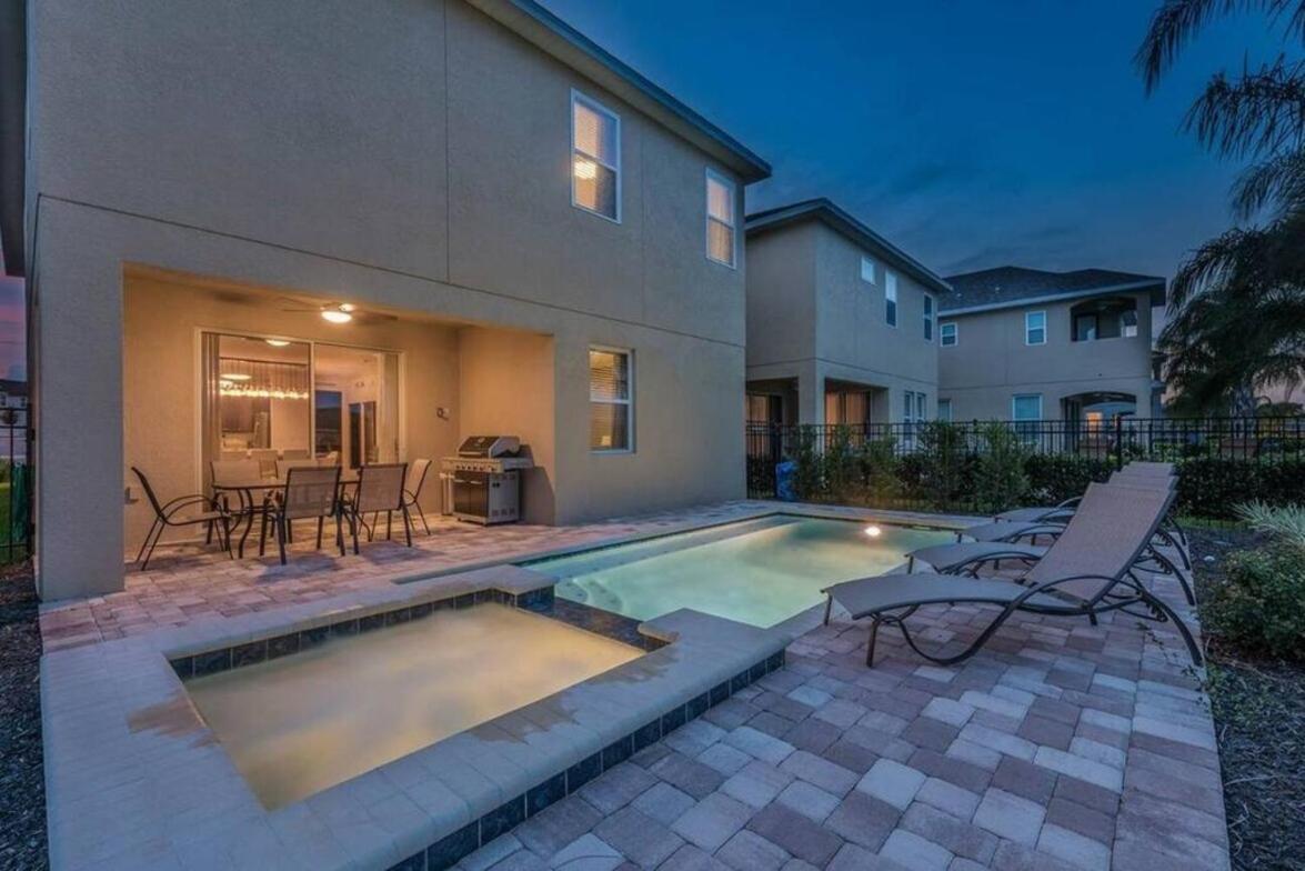 Gorgeous Home W Game Room Heated Pool Spa Orlando Exterior foto